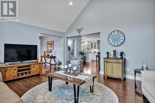 299 Barry Road, Madoc, ON - Indoor Photo Showing Living Room