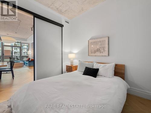 506 - 399 Adelaide Street W, Toronto (Waterfront Communities), ON - Indoor Photo Showing Bedroom