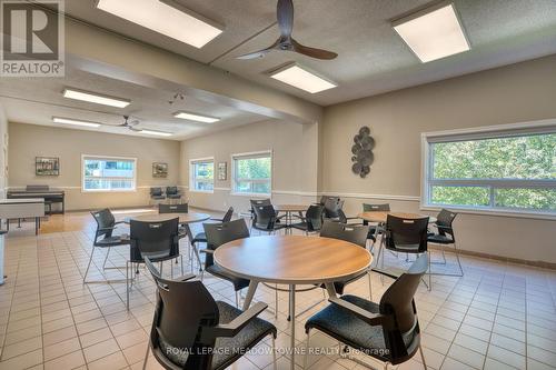 405 - 26 Hall Road, Halton Hills (Georgetown), ON - Indoor Photo Showing Dining Room