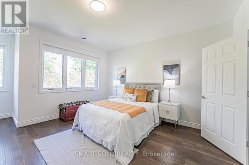 21 Harold Street, Toronto (Mimico), ON - Indoor Photo Showing Bedroom