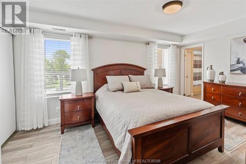 10 Van Allen Avenue Unit# 402, Chatham, ON - Indoor Photo Showing Bedroom