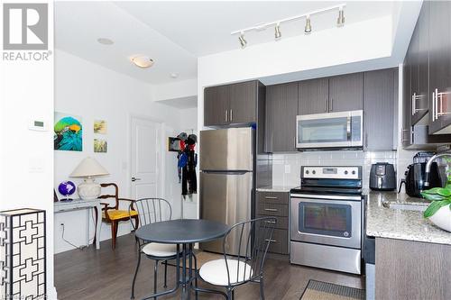 3600 Highway 7 Highway Unit# 2304, Vaughan, ON - Indoor Photo Showing Kitchen With Stainless Steel Kitchen