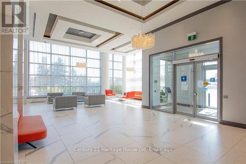 2304 - 3600 Highway 7, Vaughan (Vaughan Corporate Centre), ON - Indoor Photo Showing Other Room