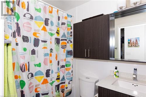 3600 Highway 7 Highway Unit# 2304, Vaughan, ON - Indoor Photo Showing Bathroom