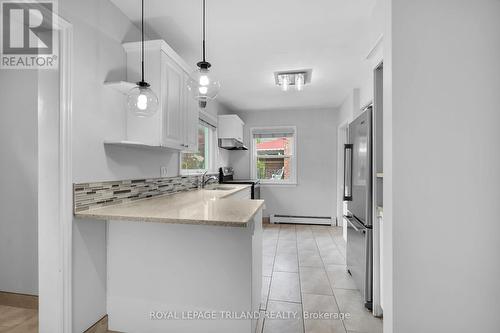 Kitchen - Main Floor - 474 Moore Street N, London, ON - Indoor Photo Showing Kitchen