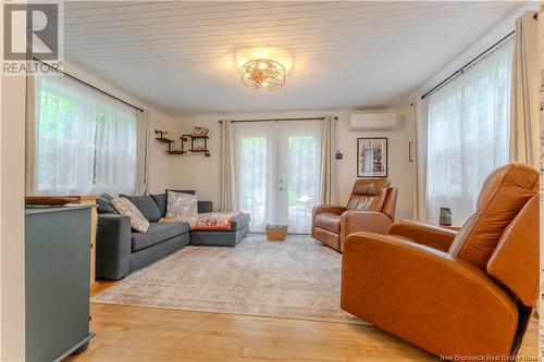 363 Ledge Road, Crocker Hill, NB - Indoor Photo Showing Living Room