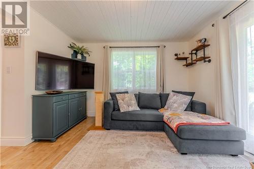 363 Ledge Road, Crocker Hill, NB - Indoor Photo Showing Living Room