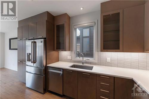 310 Longworth Avenue, Ottawa, ON - Indoor Photo Showing Kitchen