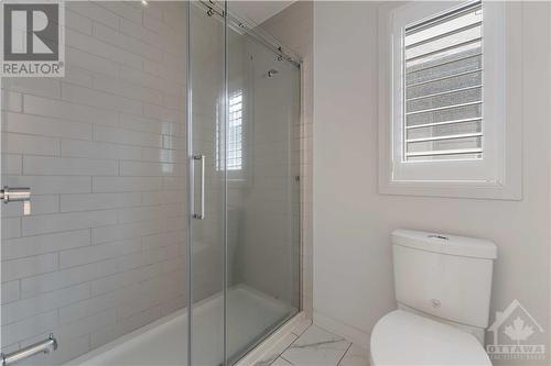 310 Longworth Avenue, Ottawa, ON - Indoor Photo Showing Bathroom