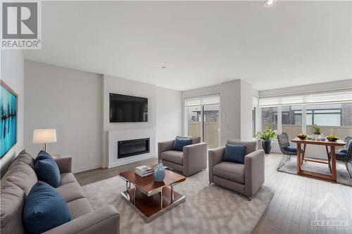 310 Longworth Avenue, Ottawa, ON - Indoor Photo Showing Living Room With Fireplace