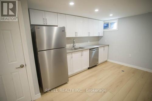 415 Chatham Street, Brantford, ON - Indoor Photo Showing Kitchen With Double Sink