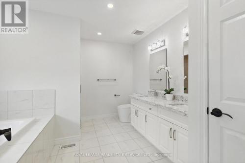 18 Valleybrook Drive, Kitchener, ON - Indoor Photo Showing Bathroom