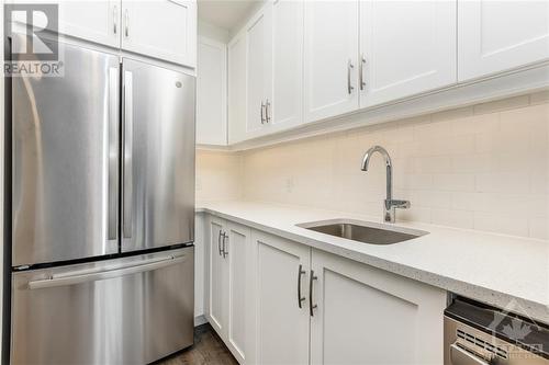 280 Crichton Street Unit#206, Ottawa, ON - Indoor Photo Showing Kitchen With Stainless Steel Kitchen