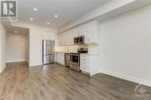 280 Crichton Street Unit#206, Ottawa, ON - Indoor Photo Showing Kitchen With Stainless Steel Kitchen