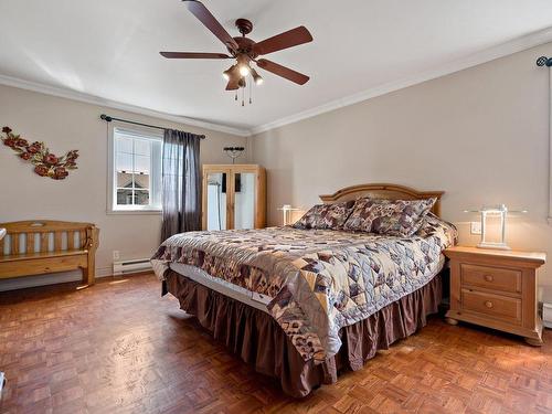 Master bedroom - 658 40E Avenue, Saint-Jérôme, QC - Indoor Photo Showing Bedroom