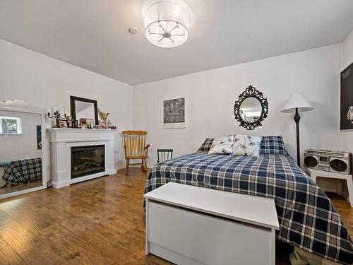 Bedroom - 658 40E Avenue, Saint-Jérôme, QC - Indoor Photo Showing Bedroom With Fireplace