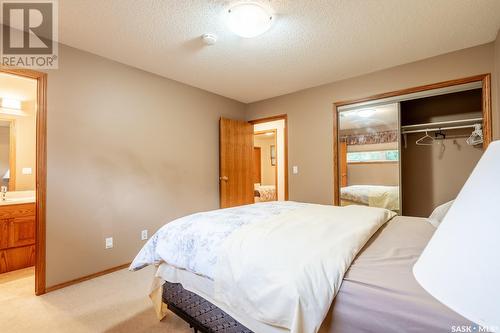 1309 Shannon Road, Regina, SK - Indoor Photo Showing Bedroom