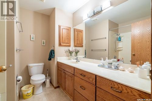 1309 Shannon Road, Regina, SK - Indoor Photo Showing Bathroom