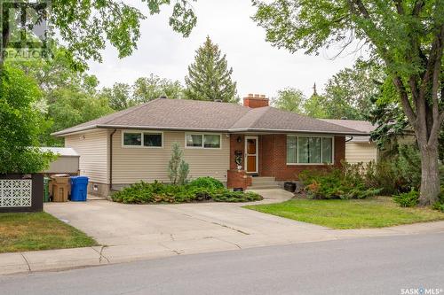 1309 Shannon Road, Regina, SK - Outdoor