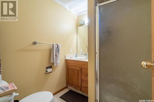 1309 Shannon Road, Regina, SK - Indoor Photo Showing Bathroom