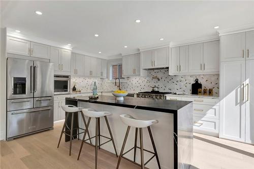 79 Trenholme Crescent, Hamilton, ON - Indoor Photo Showing Kitchen With Upgraded Kitchen