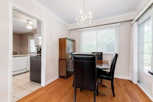 4311 Belfast Avenue, Burlington, ON - Indoor Photo Showing Dining Room