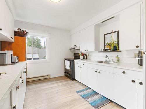 Cuisine - 133  - 139 Rue Principale, Saint-Anselme, QC - Indoor Photo Showing Kitchen