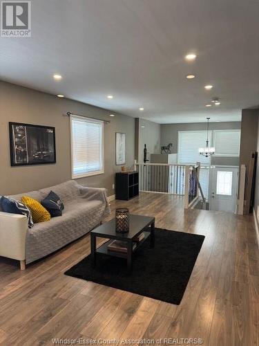 1647 Factoria Road Unit# Upper Level, Windsor, ON - Indoor Photo Showing Living Room