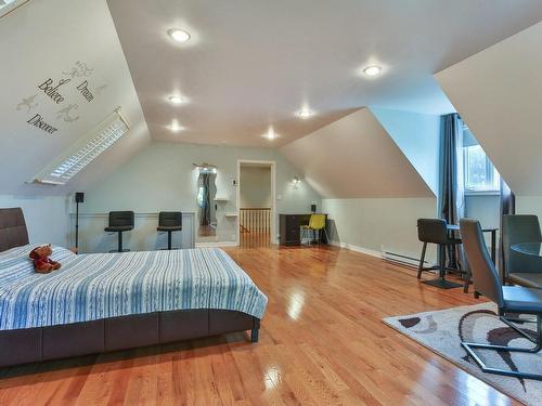 Salle familiale - 909 Rg St-Régis S., Saint-Isidore, QC - Indoor Photo Showing Bedroom