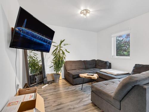 Salon - 682  - 686 Rue Ouimet, Saint-Jérôme, QC - Indoor Photo Showing Living Room