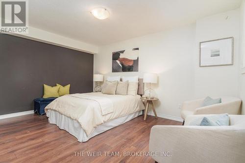 504 - 240 Scarlett Road, Toronto (Rockcliffe-Smythe), ON - Indoor Photo Showing Bedroom