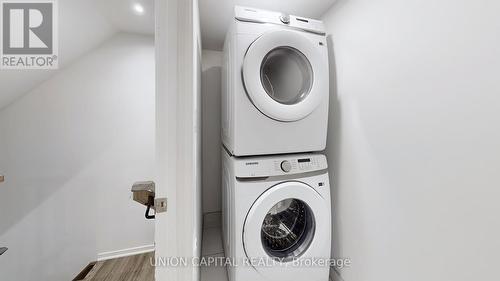 39 - 15 William Jackson Way S, Toronto (New Toronto), ON - Indoor Photo Showing Laundry Room