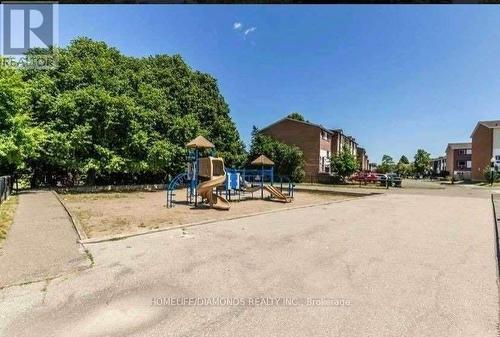 18 - 164 Moregate Crescent, Brampton (Brampton North), ON - Outdoor