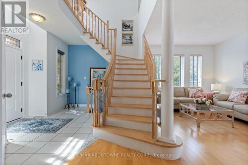 2244 Chickadee Crescent, Oakville (West Oak Trails), ON - Indoor