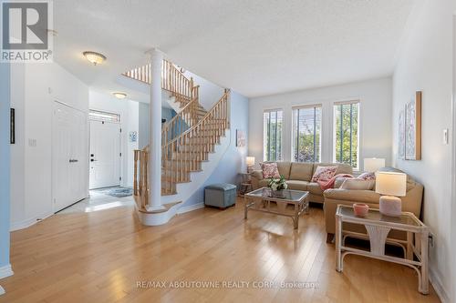 2244 Chickadee Crescent, Oakville, ON - Indoor Photo Showing Other Room