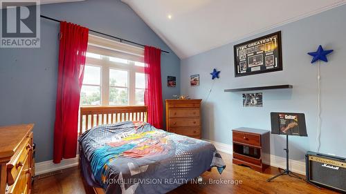 80 North Heights Road, Toronto (Princess-Rosethorn), ON - Indoor Photo Showing Bedroom