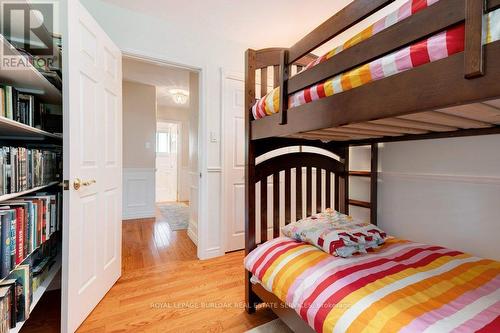 4311 Belfast Avenue, Burlington (Shoreacres), ON - Indoor Photo Showing Bedroom