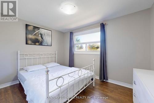 1139 Shadeland Drive, Mississauga, ON - Indoor Photo Showing Bedroom