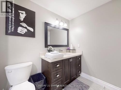 1139 Shadeland Drive, Mississauga, ON - Indoor Photo Showing Bathroom