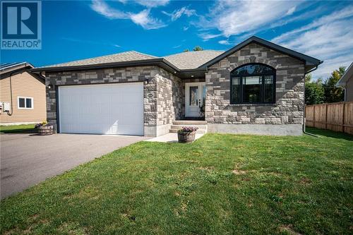 1006 Beatty Crescent, Deep River, ON - Outdoor