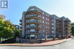 320 CENTRUM BOULEVARD UNIT#205  Orleans, ON K1E 3X9