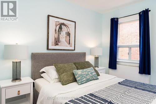 17 Kings Park Boulevard, Toronto (Danforth Village-East York), ON - Indoor Photo Showing Bedroom