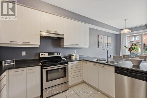 49 Selby Crescent, Bradford West Gwillimbury (Bradford), ON - Indoor Photo Showing Kitchen With Double Sink