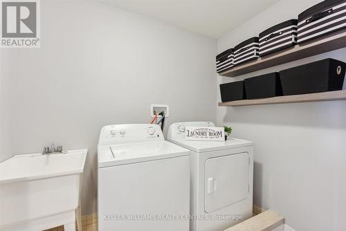 49 Selby Crescent, Bradford West Gwillimbury (Bradford), ON - Indoor Photo Showing Laundry Room