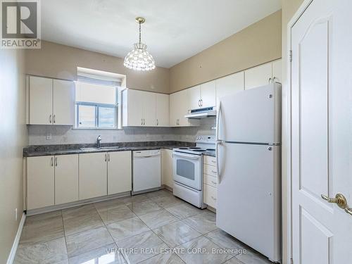 602 - 7373 Martingrove Road, Vaughan (Vaughan Grove), ON - Indoor Photo Showing Kitchen