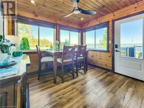 112 Tamarac Road, Northern Bruce Peninsula, ON - Indoor Photo Showing Dining Room