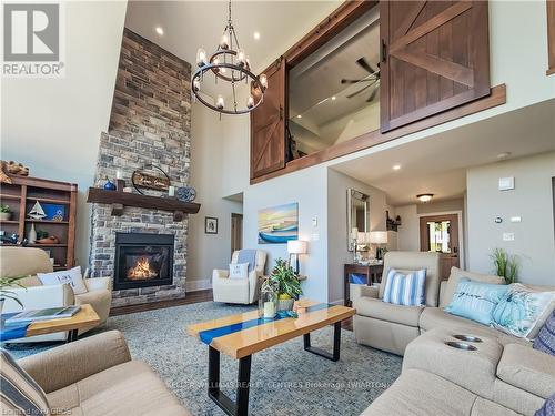 112 Tamarac Road, Northern Bruce Peninsula, ON - Indoor Photo Showing Living Room With Fireplace