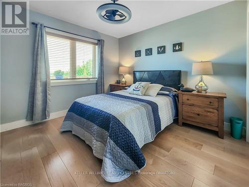 112 Tamarac Road, Northern Bruce Peninsula, ON - Indoor Photo Showing Bedroom