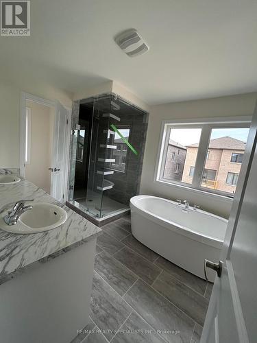 147 Rosanne Circle, Wasaga Beach, ON - Indoor Photo Showing Bathroom