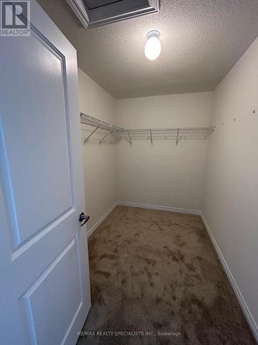 147 Rosanne Circle, Wasaga Beach, ON - Indoor With Storage